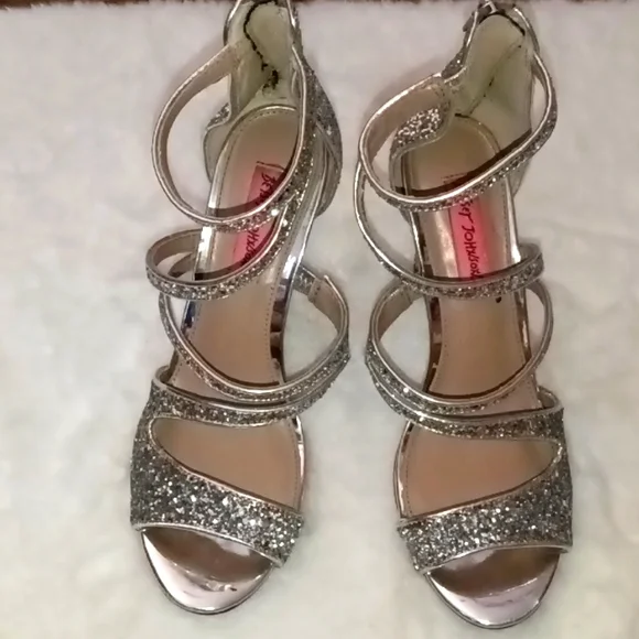 Betsey Johnson Heels - Picture 1 of 8